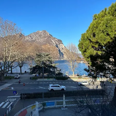 Aryan House Διαμέρισμα *