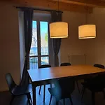 Aryan House Διαμέρισμα